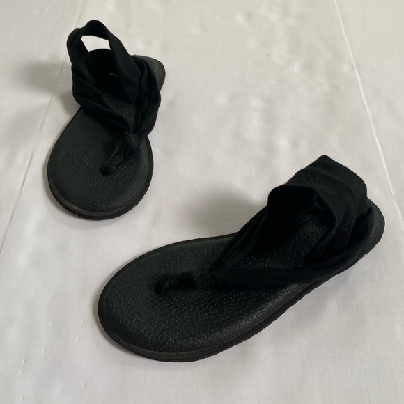 Shoes - Black Slingback Thong Flip Flops